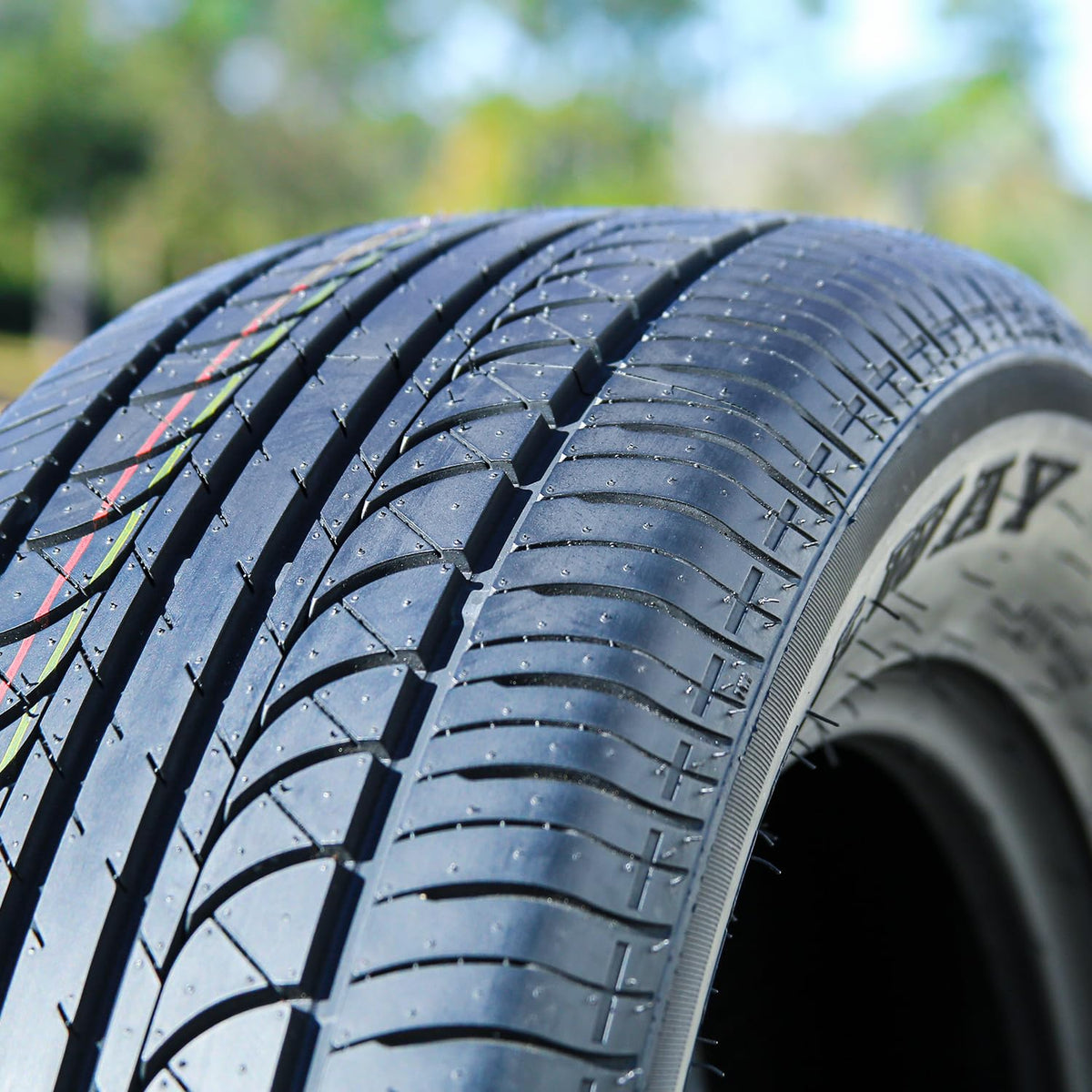 4 All Season Performance Tires D439