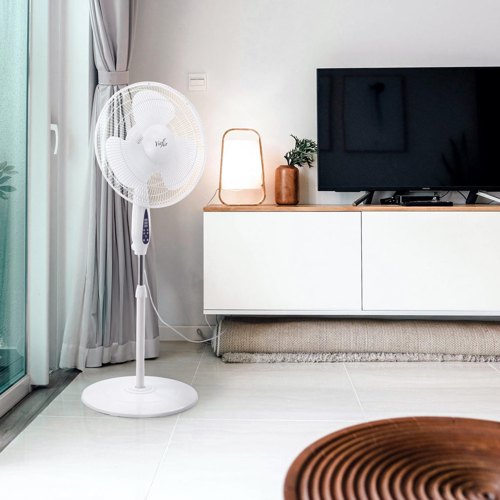 16 Inch 3 Speed Oscillating Stand Fan with Timer and Remote Control Q10485